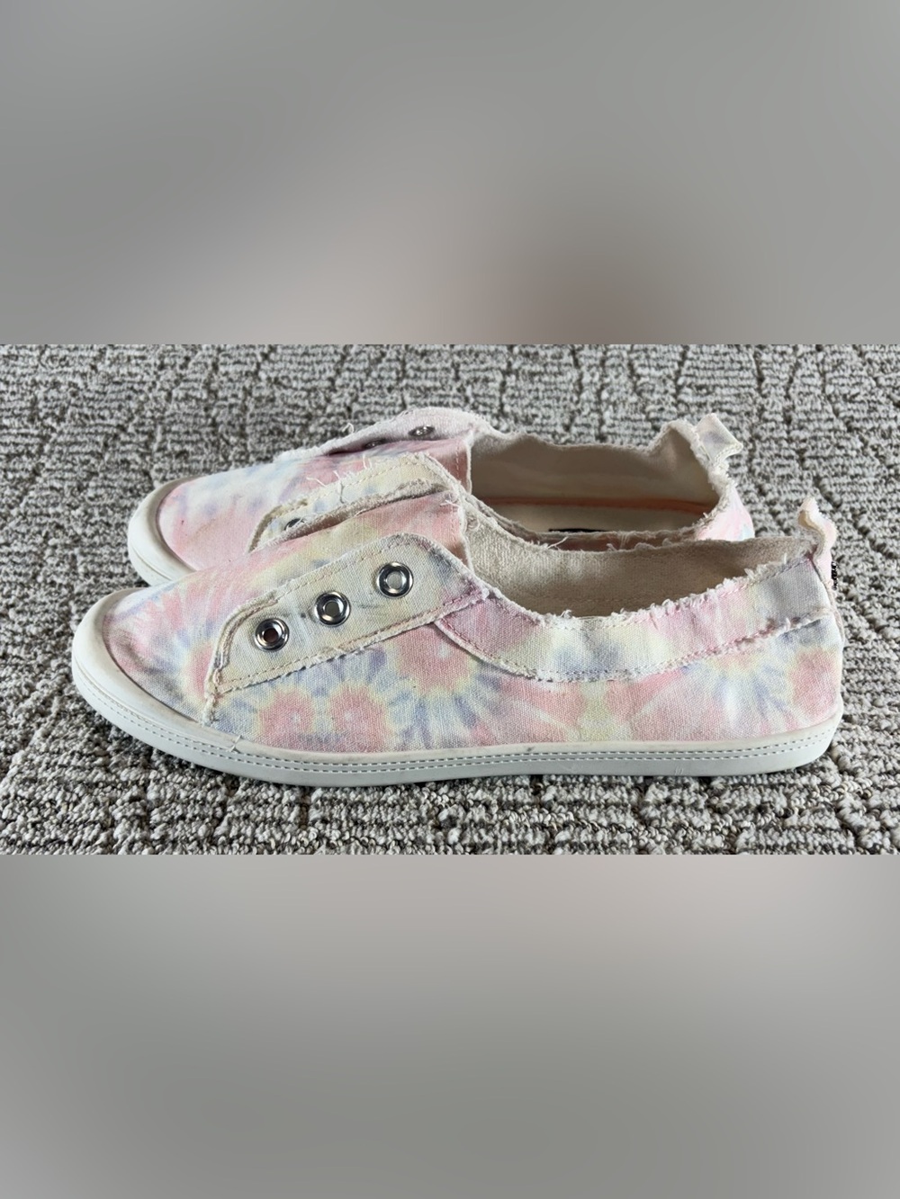 Tommy‎ Bahama Women’s 9.5 “Pink Camo” Tie-Dye Memory Foam Slip-On Sneaker